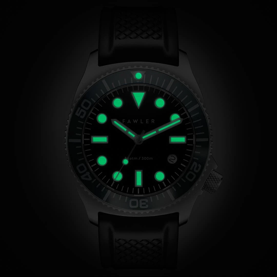 Fawler Alon | Montre De Plongée Grise En Acier Inoxydable – Image 2